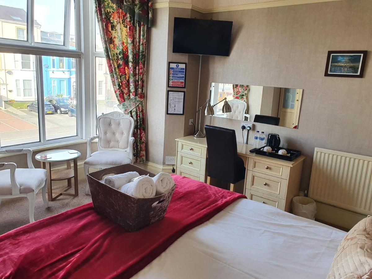 Bed and breakfast The Braemar Southport Extérieur photo