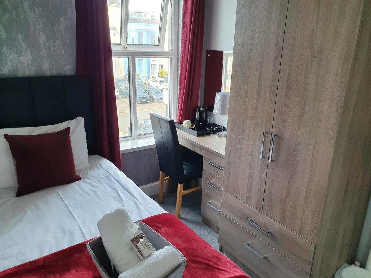 Bed and breakfast The Braemar Southport Extérieur photo